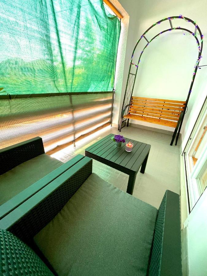 Apartment For 6 + Free Parking Place Задар Екстер'єр фото